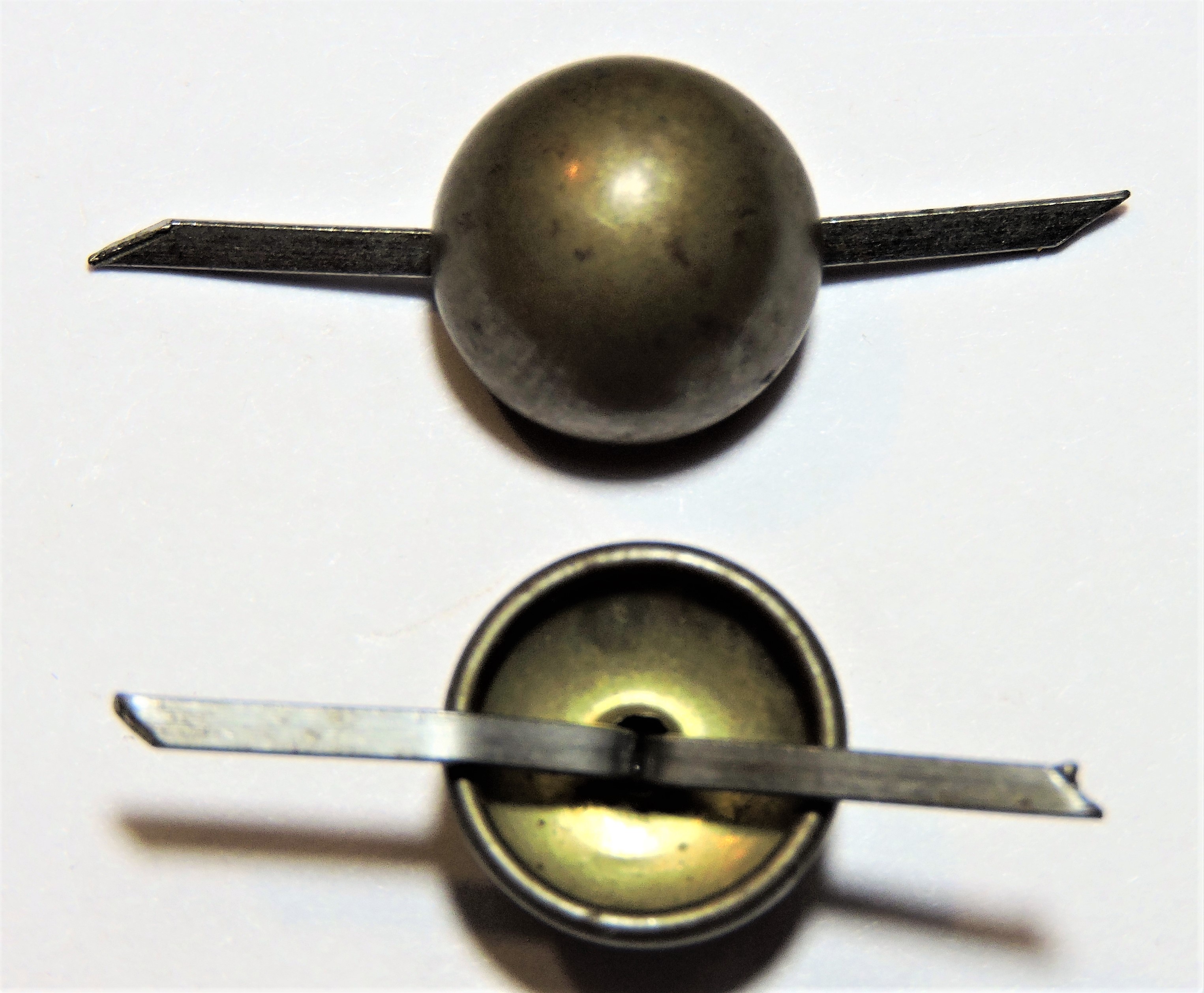 Odznak hodnost pecka mořené 12mm starší provedení