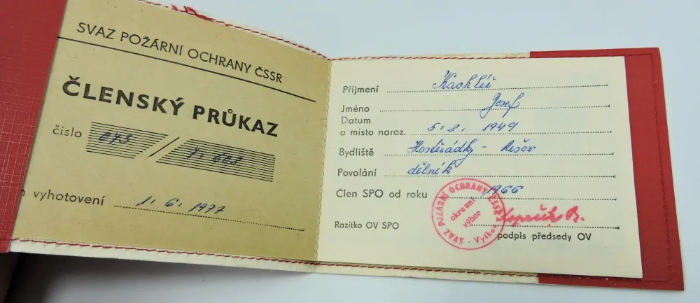 Členský průkaz svazu požární ochrany ČSSR