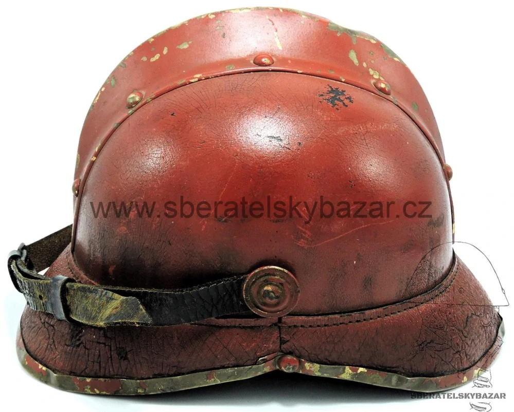 Hasičská přilba kožená