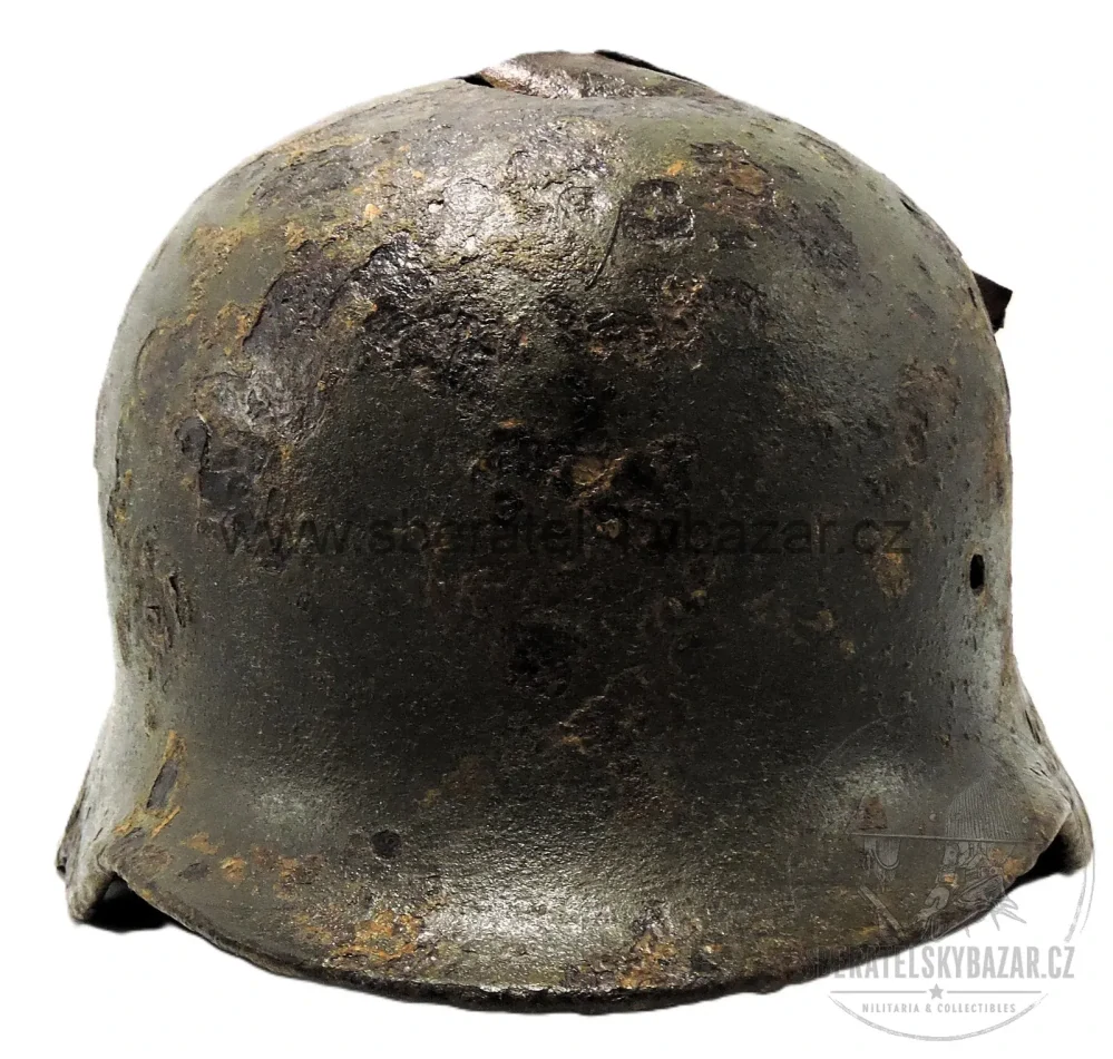 Německá přilba Wehrmacht M40 – originál WWII, původní barva