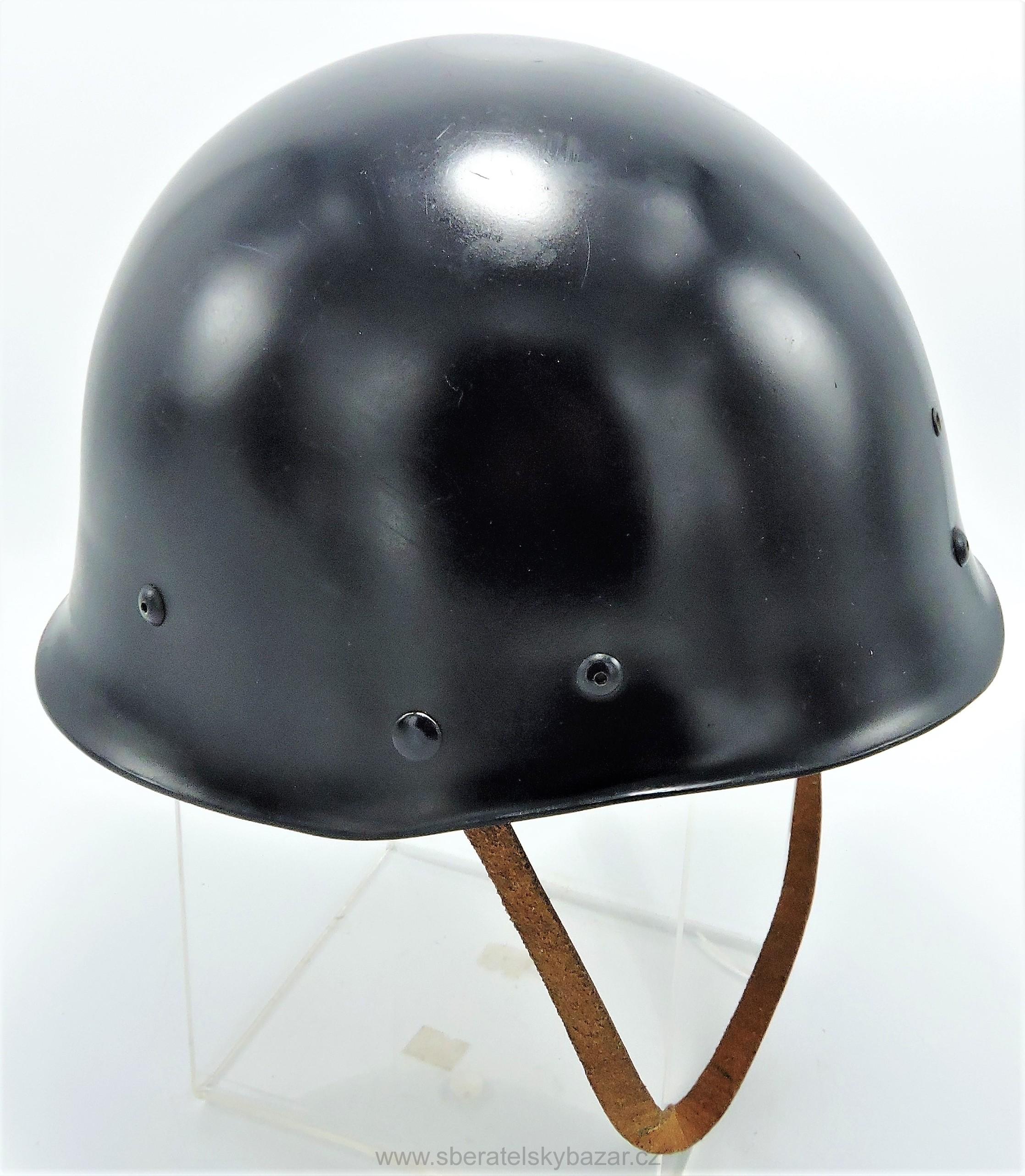Francouzská přilba modrá m51