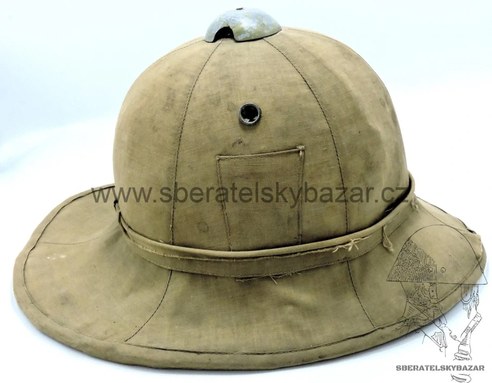 Italský válečný klobouk M28 WWII