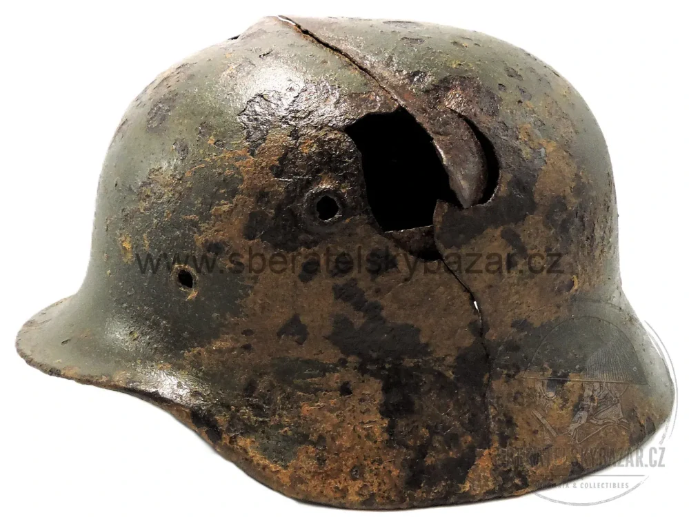Německá přilba Wehrmacht M40 – originál WWII, původní barva