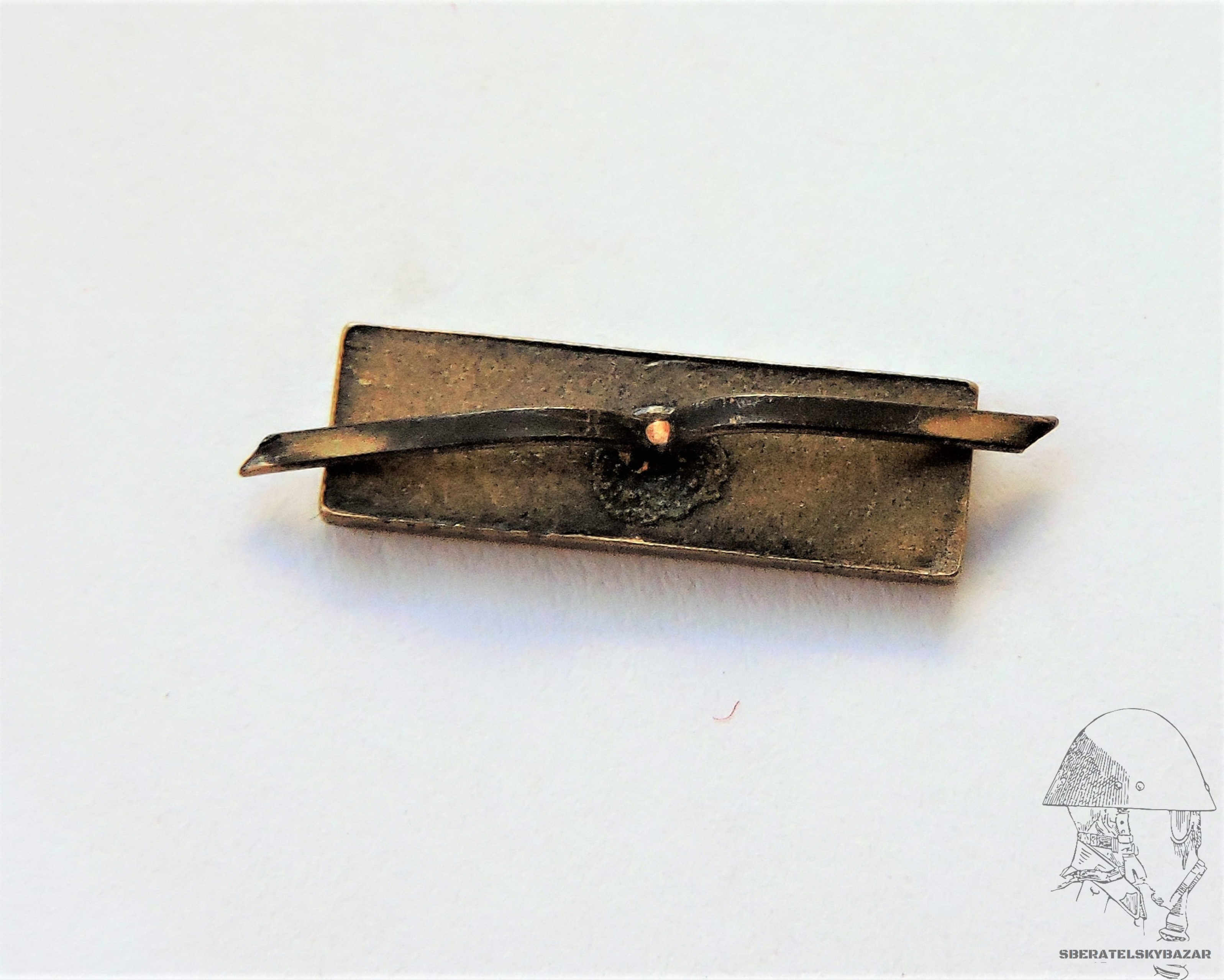 Medailon na stužku SFOR 