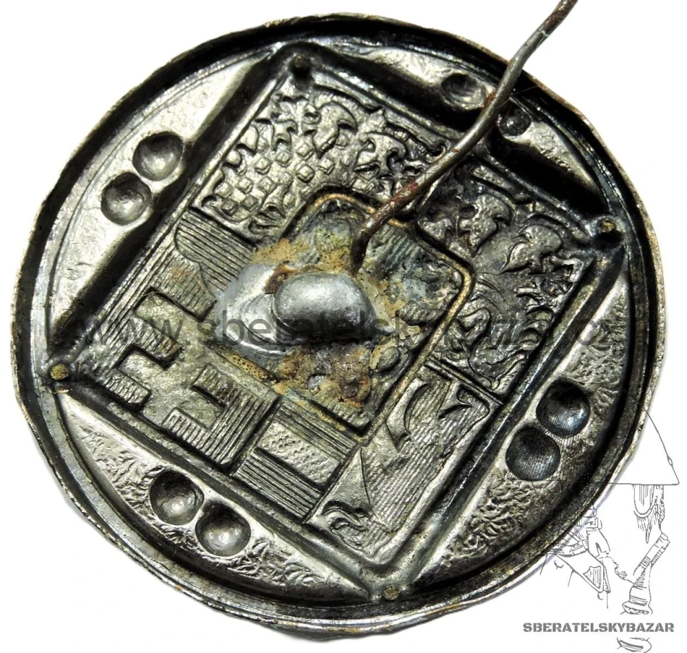Střed odznaku do Policejní buřinky 1931-1938 - plastický 