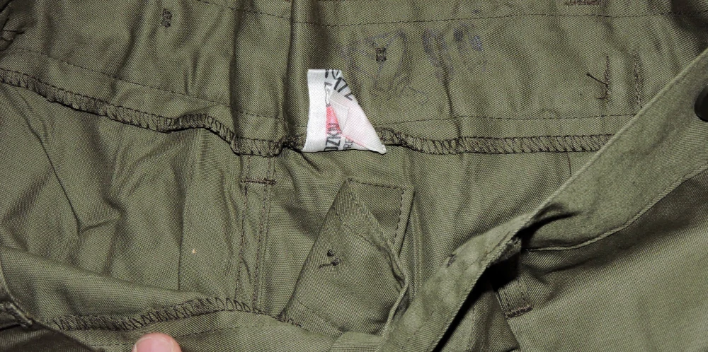 Kalhoty Mise 1990, Kuvajt CZECHOSLOVAKIA - Skladovka