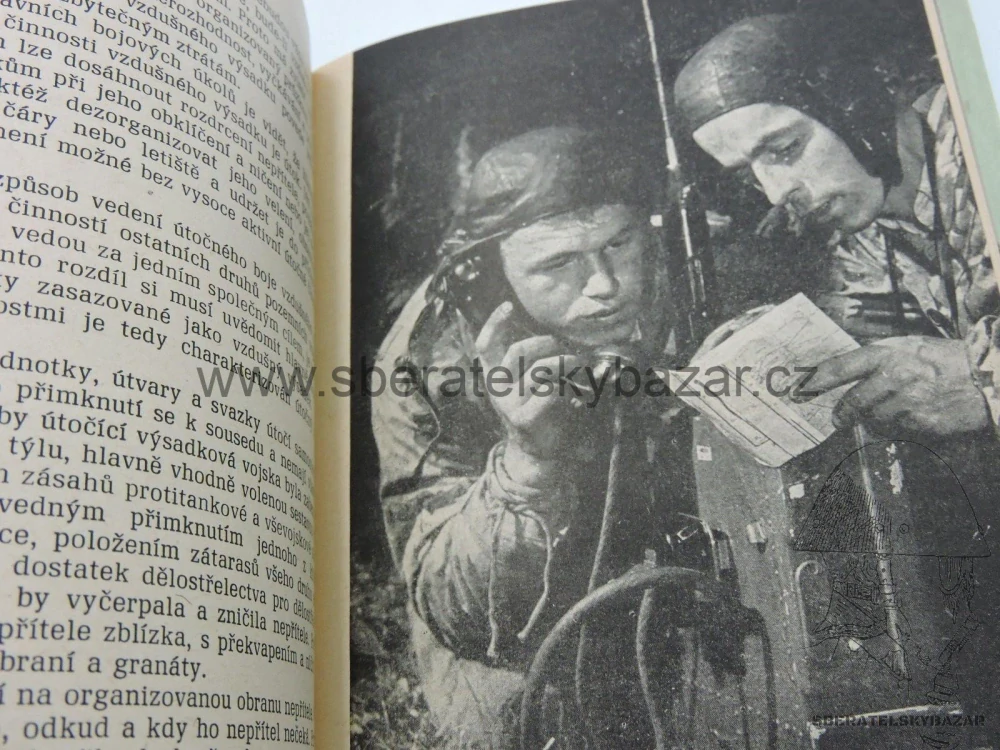 Příručka pro výsadkáře ČSLA 1961 - VÚ Klecany