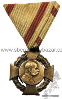 Jubilejní kříž z roku 1908 na vojenské originál stuze