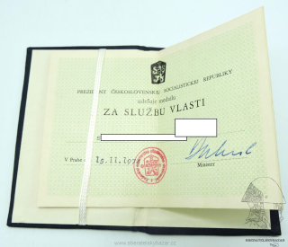 Dekret Za službu vlasti